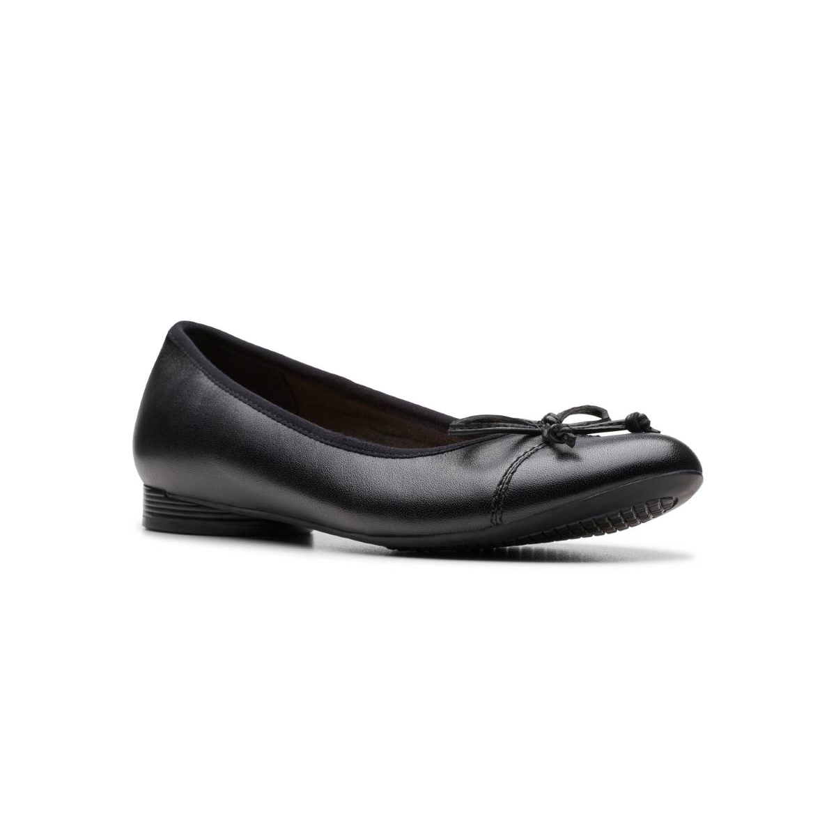 Clarks Loreleigh Rae Black leather Womens pumps 7735-34D in a Plain Leather in Size 5