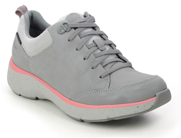 Clarks Wave 2 Lace Tex Grey Walking Shoes for Dog Walking
