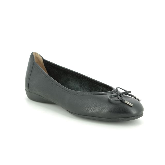Begg Exclusive Gambi Black leather Womens pumps M6536-30