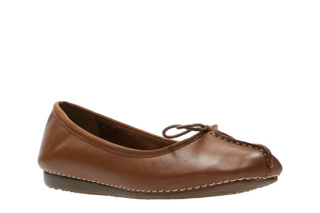 Clarks Freckle Ice Tan Leather Womens pumps 5293-04D