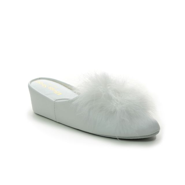 Relax Slippers Fuzzy White Leather Womens slippers 3419-