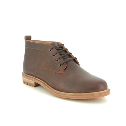 Clarks Chukka Boots - Brown waxy leather - 480087G FOXWELL MID