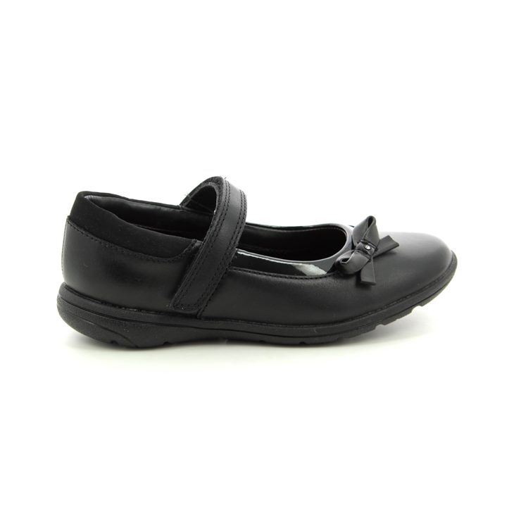 Clarks Venture Star J G Fit Black leather school shoes
