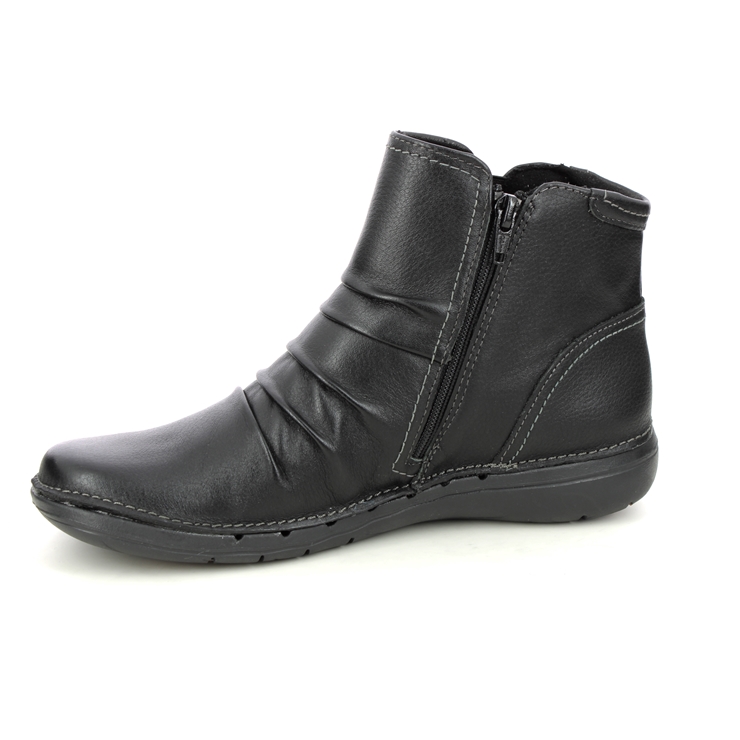 Clarks Un Loop Top Black leather Womens Ankle Boots 6867-34D