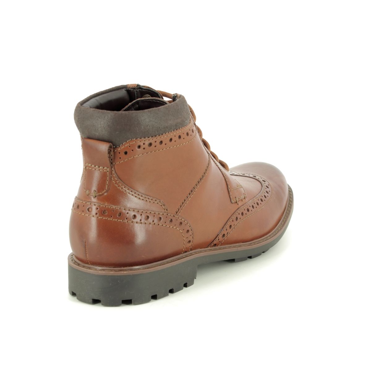 clarks men's curington high leather boots