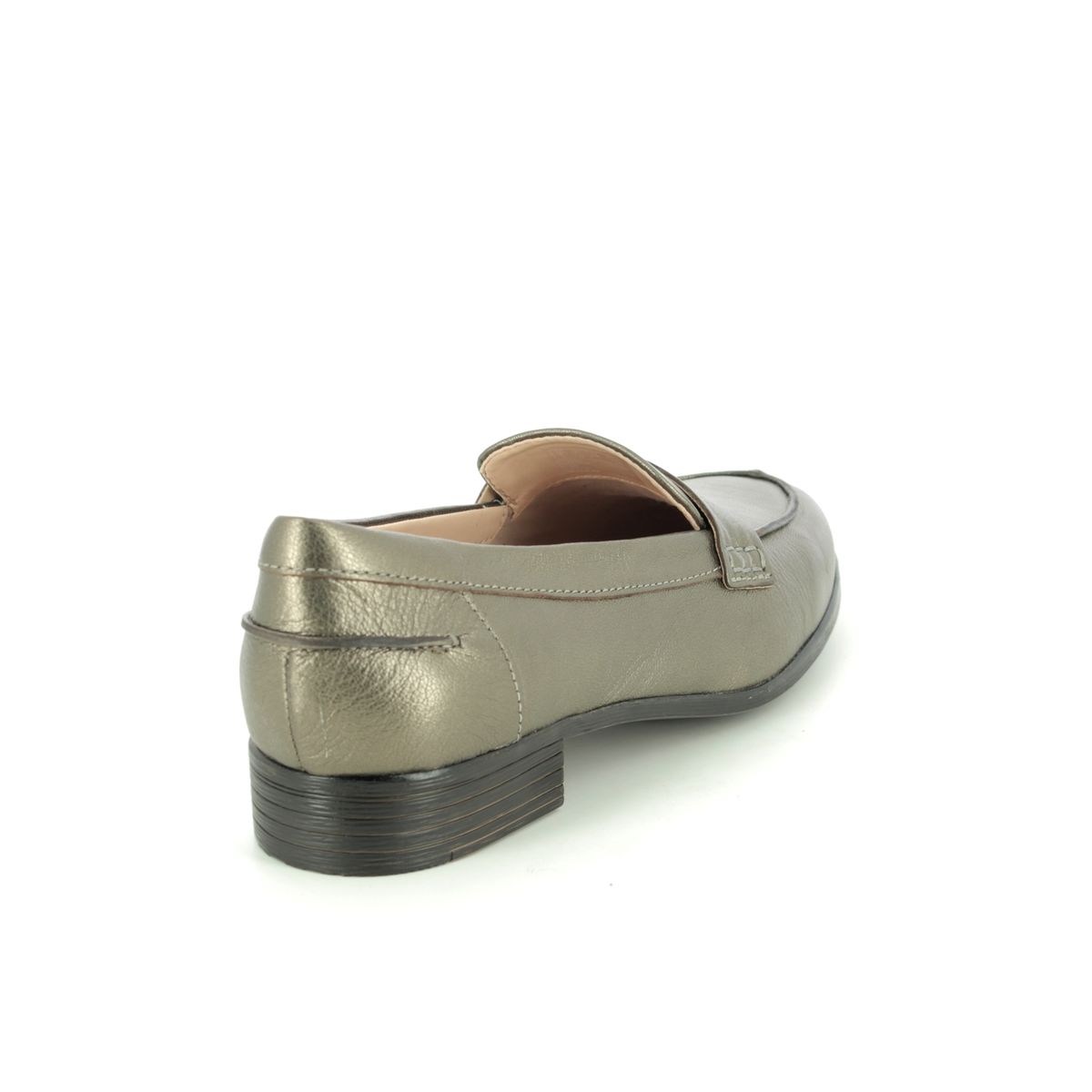clarks gold loafers