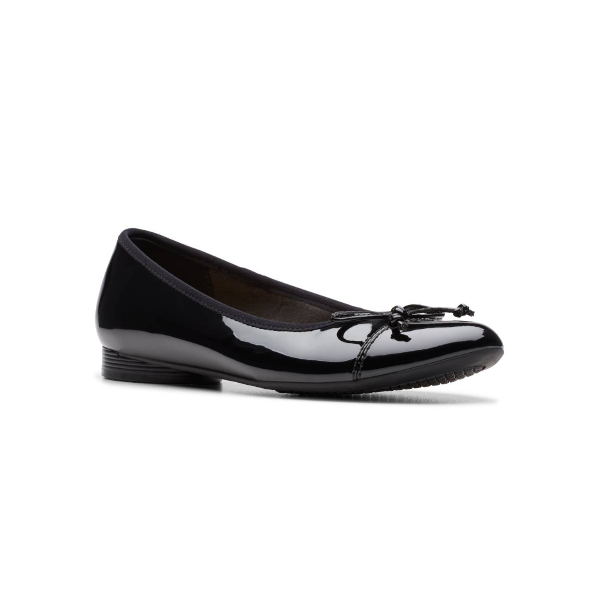 Clarks Loreleigh Rae Black patent Womens pumps 7735-54D in a Plain Leather in Size 4