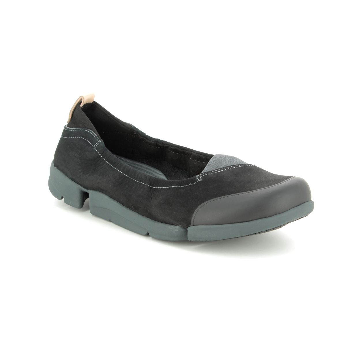 clarks pumps for womens