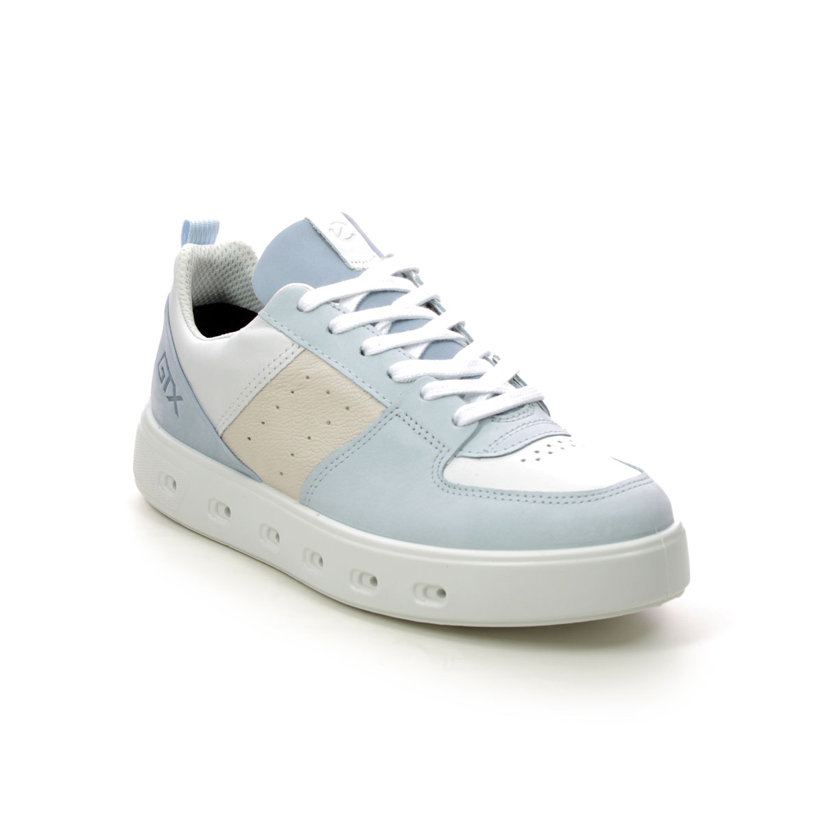 ECCO Street 720 Gtx Pale blue Womens trainers 209713-60722 in a Plain Leather in Size 37