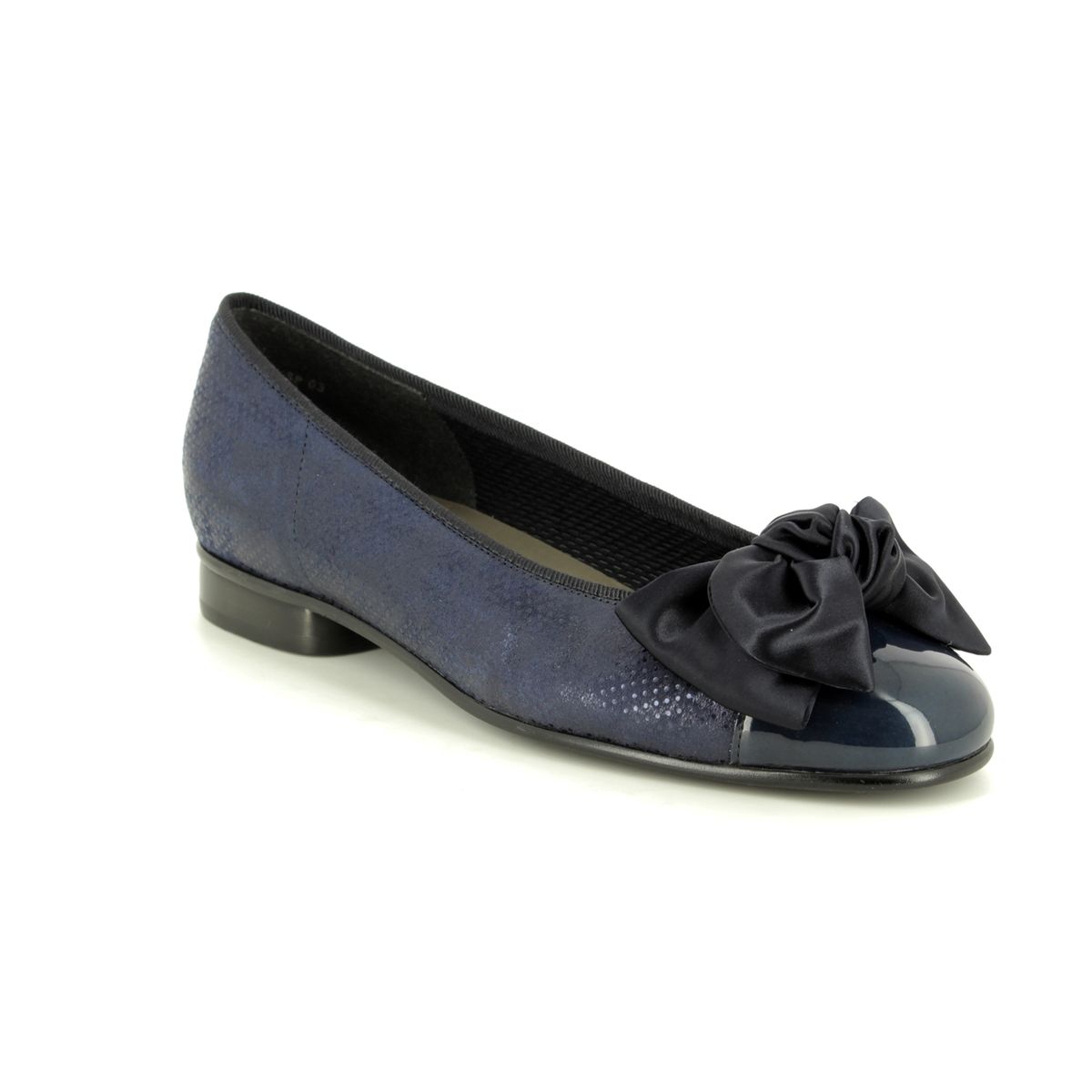 Gabor Amy Navy patent-suede pumps