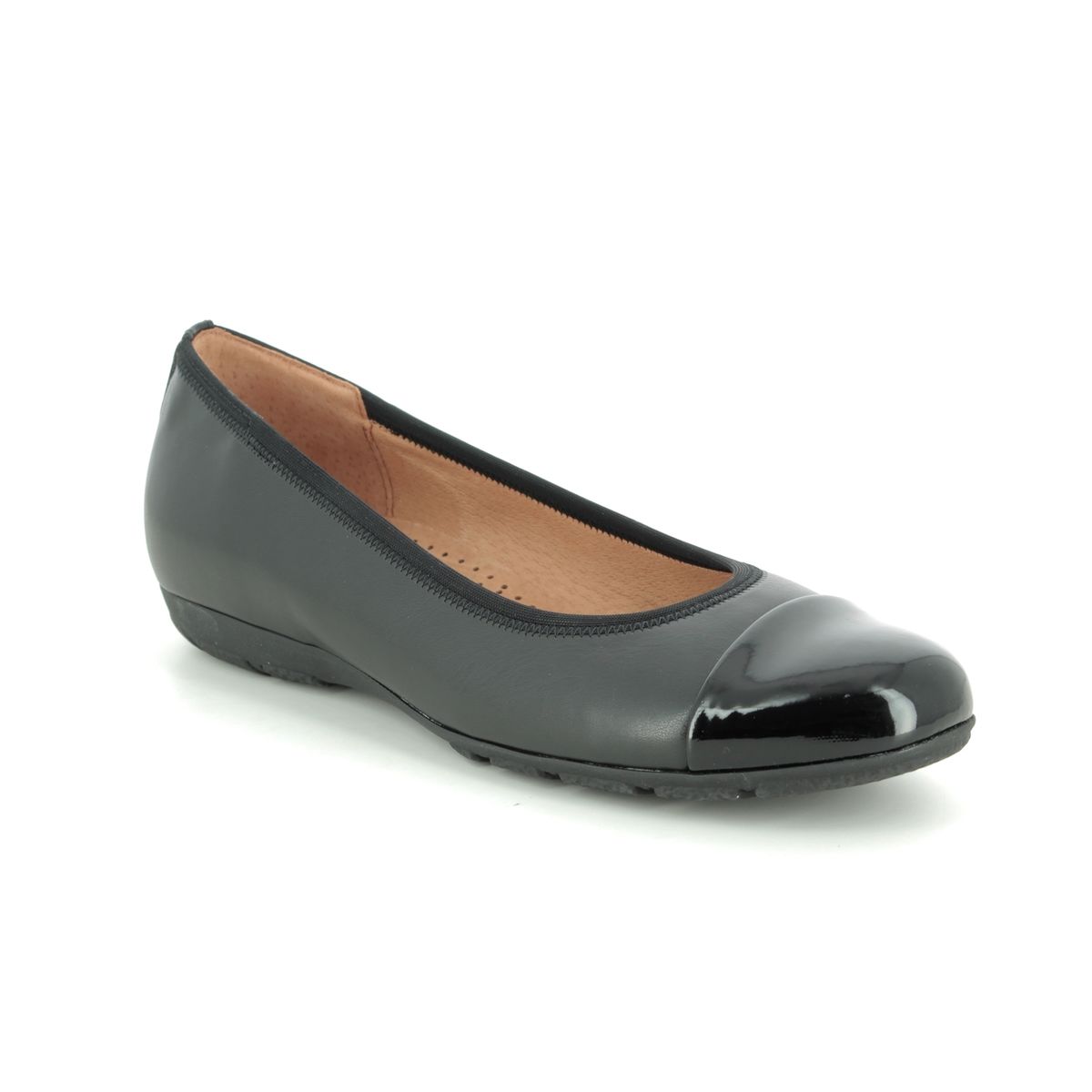 Gabor Raspa Black Womens pumps 94.161.57 in a Plain Leather in Size 6