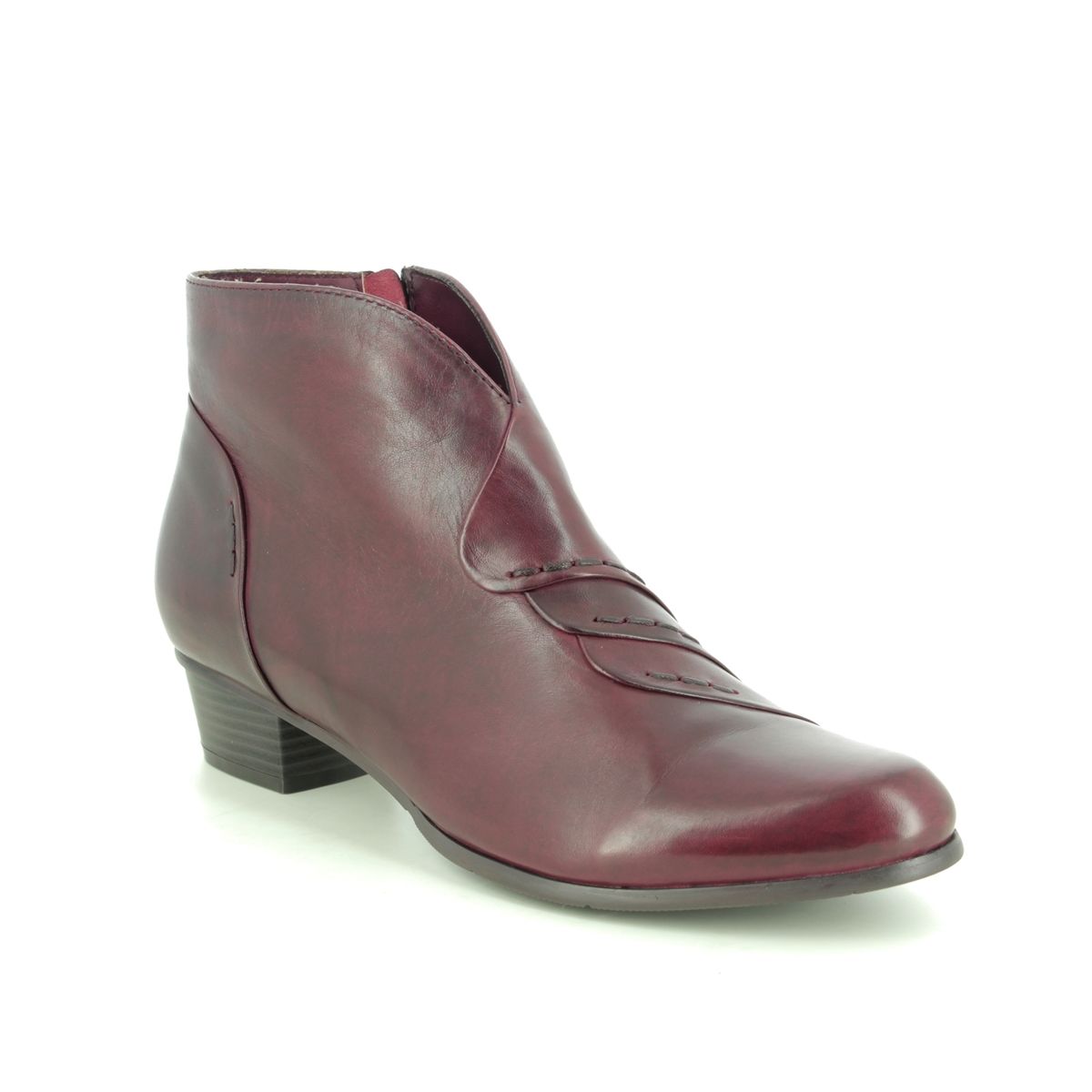 Regarde le Ciel Stefany 335 Wine leather Womens Ankle Boots 0335-008 in a Plain Leather in Size 41