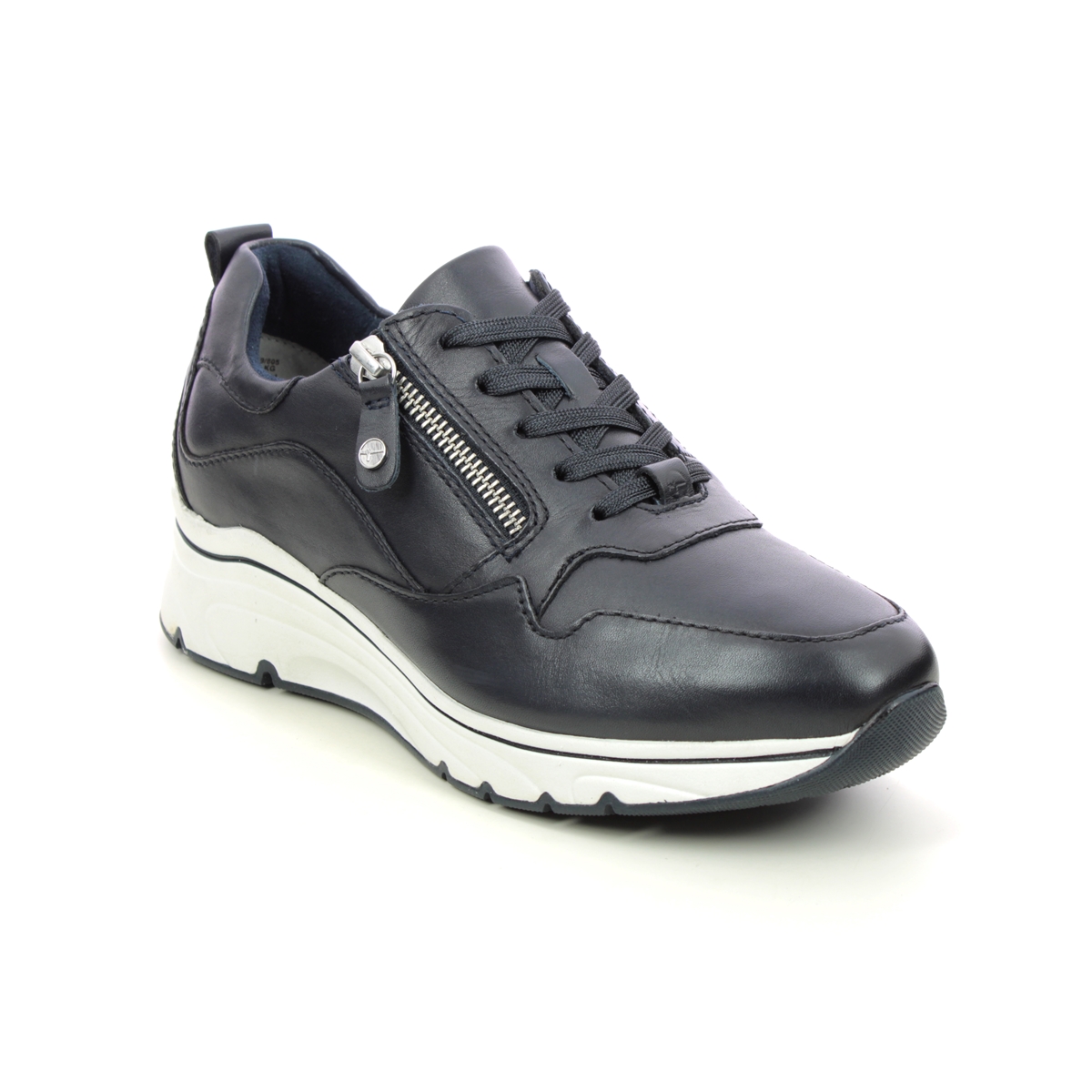 Tamaris Vinnie Navy leather Womens trainers 23711-39-805 in a Plain Leather in Size 36